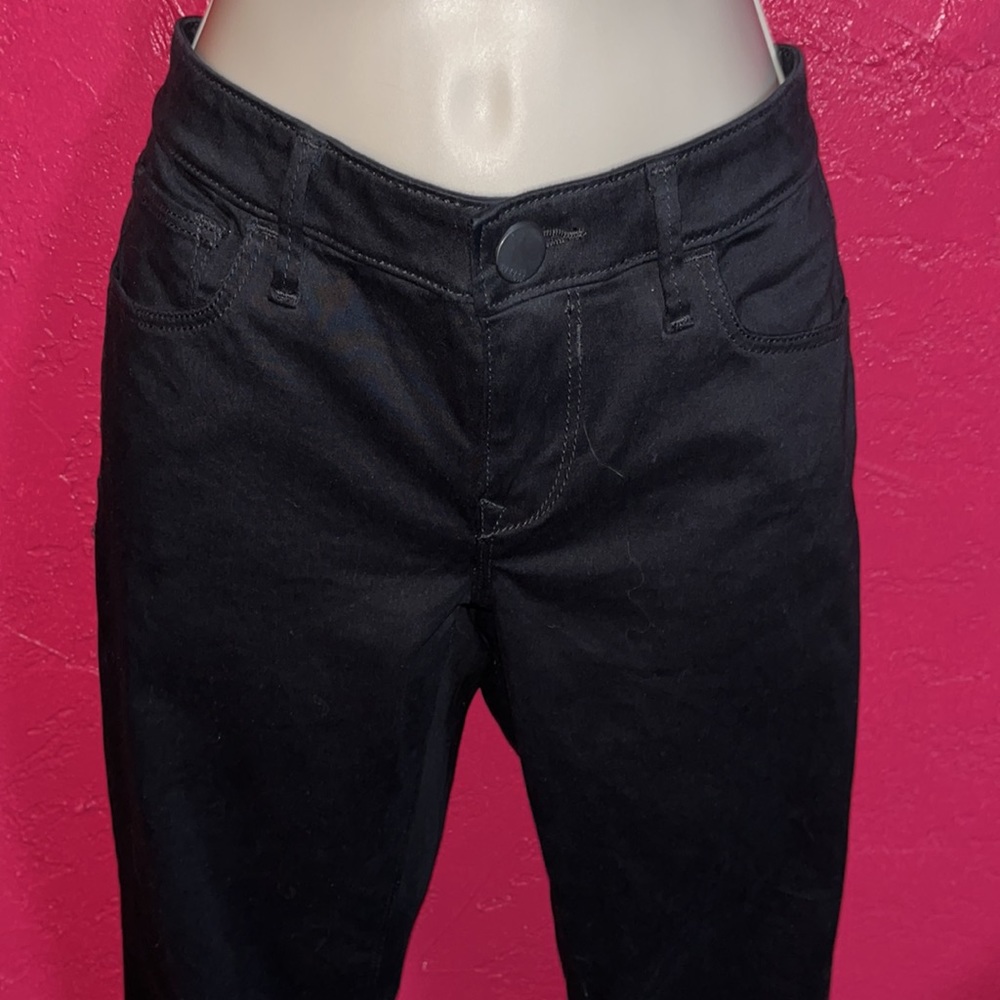 Express black ankle skinny jean. Super soft. Size 4